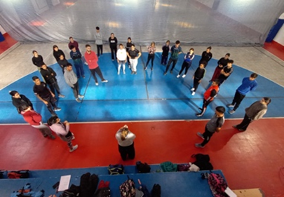 Estudiantes del Profesorado en Educación Física en una Unidad de Apoyo